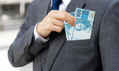 Contador: Decifre os Sinais de Lavagem de Dinheiro e Proteja sua Profissão (Análise Coaf Inclusa!)
