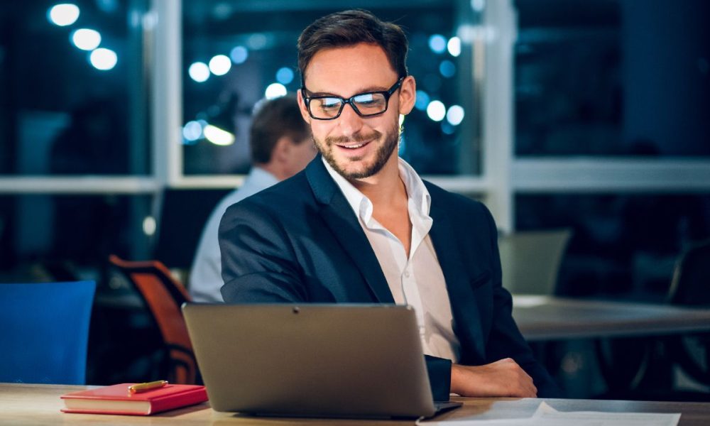 Oportunidades na Advocacia: Mercado, Escritórios de Referência e o Caminho do Sucesso