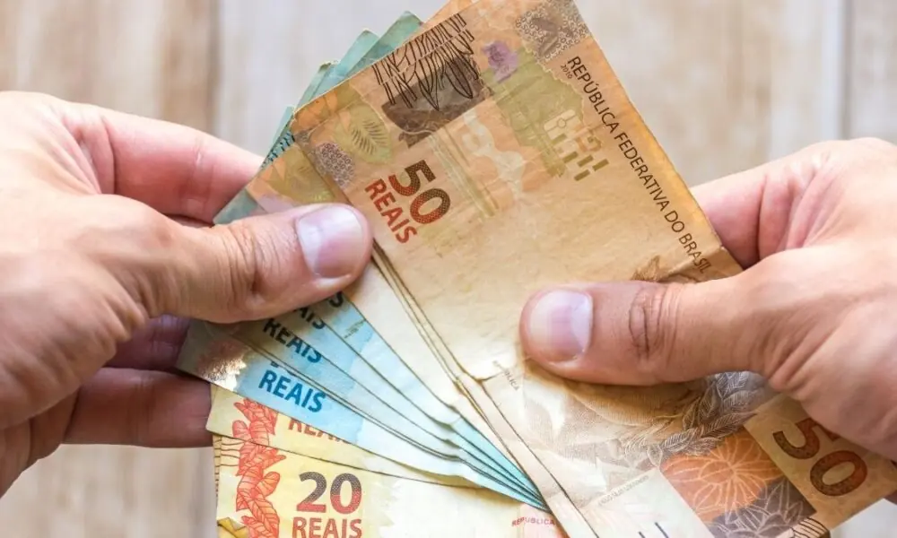 Governo libera lote extra de R$ 1,5 bilhão do abono salarial PIS/Pasep / Imagem canva pro