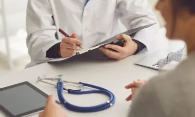Atestado médico durante as férias suspende ou interrompe o período