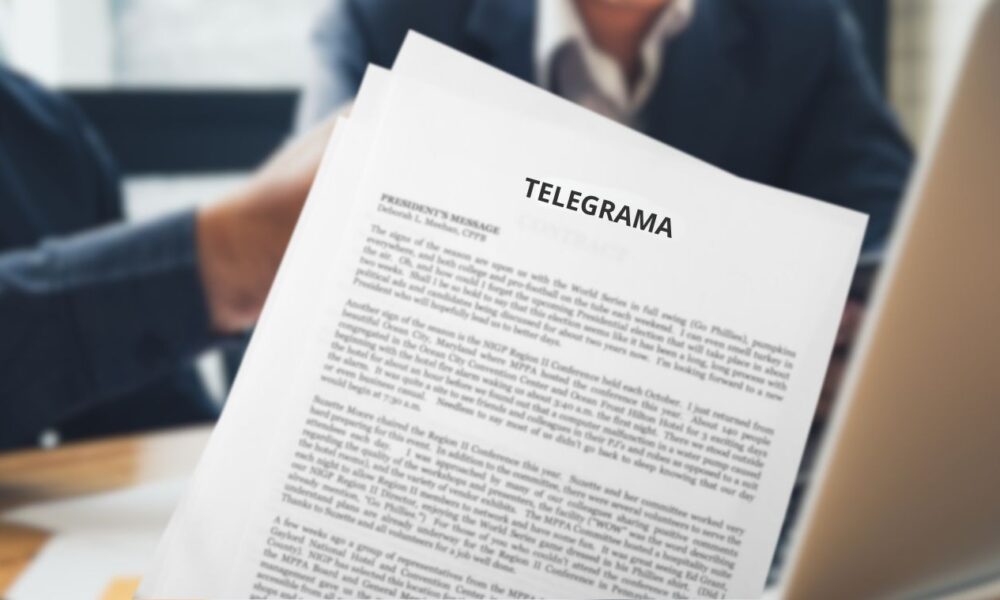 O envio de telegrama é obrigatório para comprovar abandono de emprego