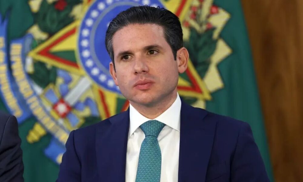 Hugo Motta prioriza isenção de IR e discute outras pautas econômicas