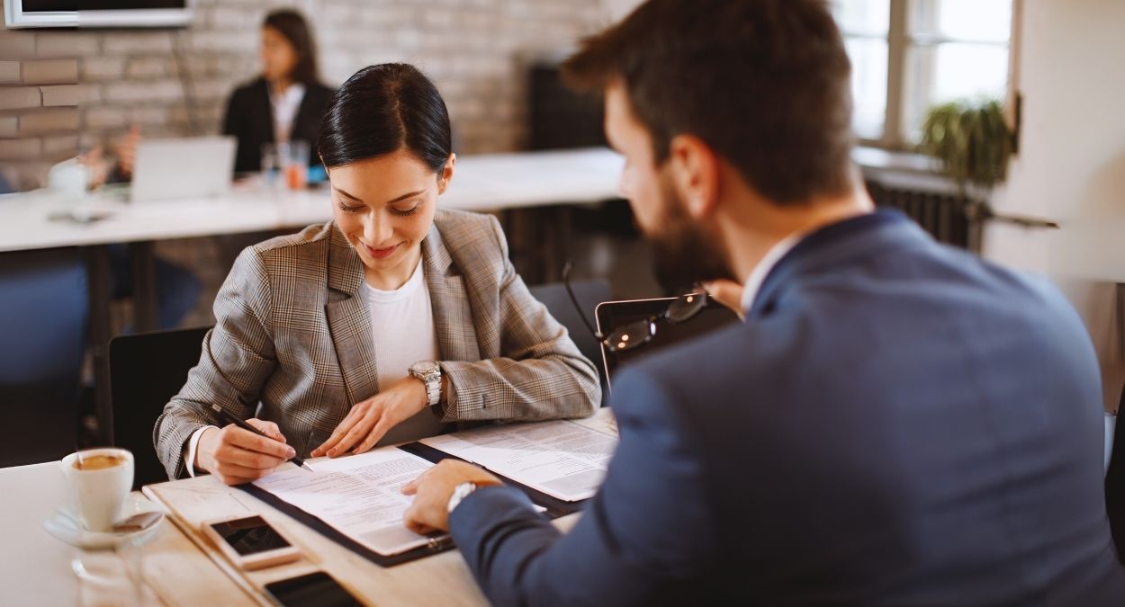 Posso ser demitido durante o contrato de experiência