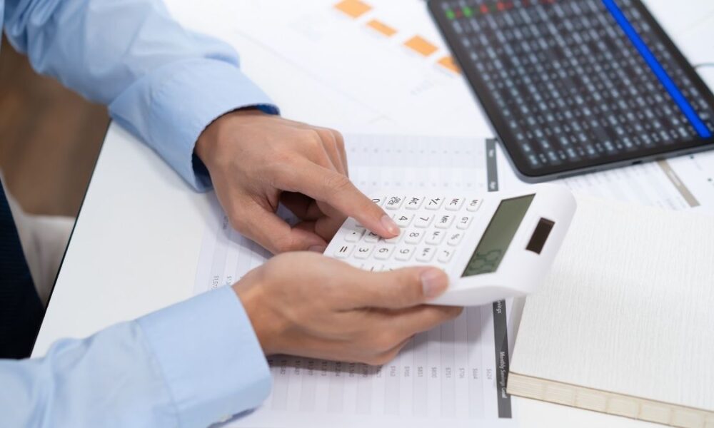 Arrecadação de receitas federais alcança R$ 216 bilhões em setembro