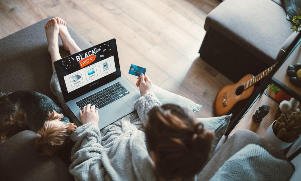 Brasil é o segundo país que mais pesquisa por descontos na Black Friday, com 387 mil buscas no Google