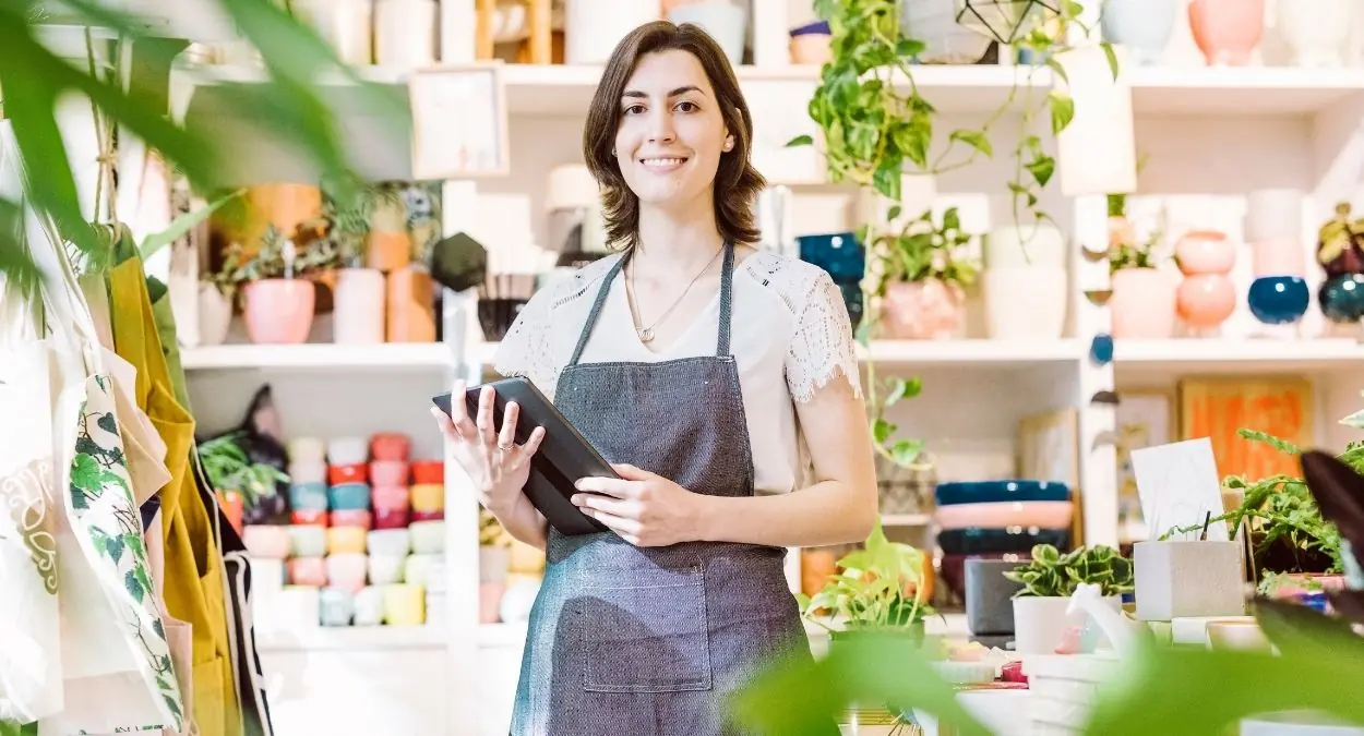 Micro e pequenas empresas disparam e geram 74% dos empregos em setembro