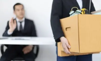 Demitido sem justa causa Você tem direito a multa de 40% do FGTS